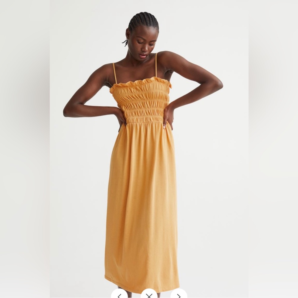 NWOT H&M :: smocked dress :: yellow :: size XS